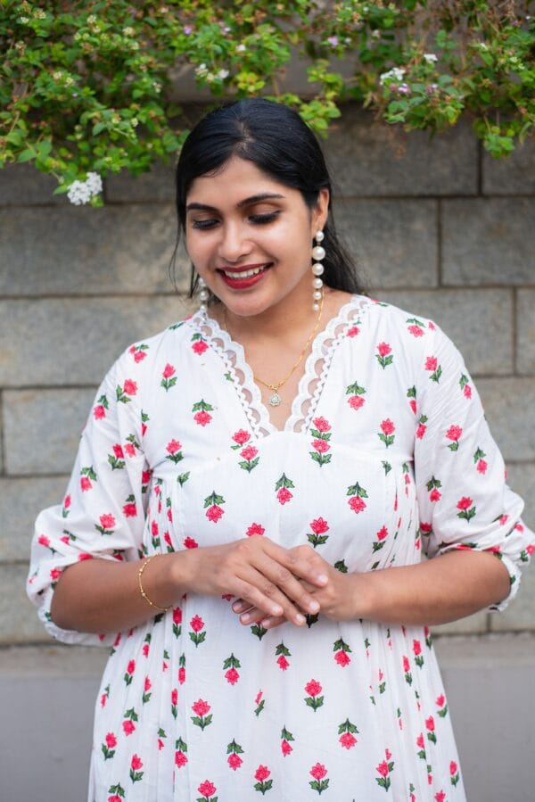 TAMARAI WHITE & PINK FLORAL PRINT DRESS